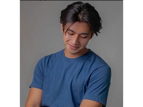 LOOK: Kapuso hunks to watch for in 2022 .